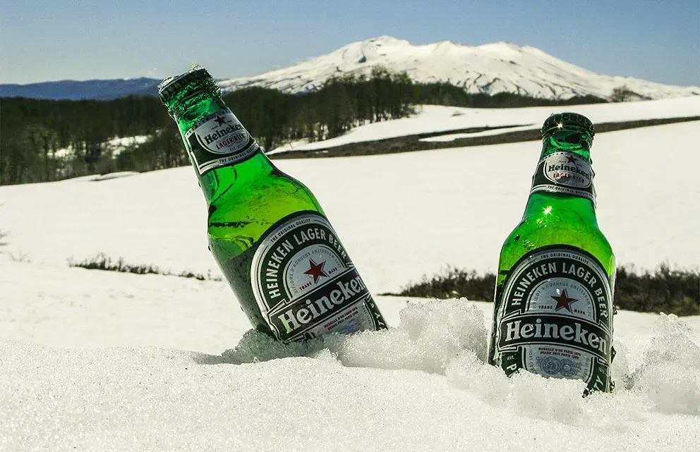 imageye___-_imgi_107_Chilled-Beer-Bottles.webp
