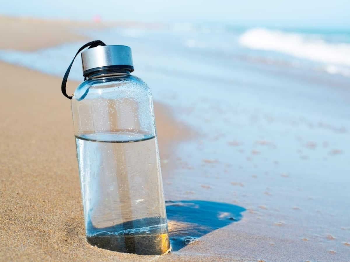 imageye___-_imgi_144_glass-water-bottle.jpg